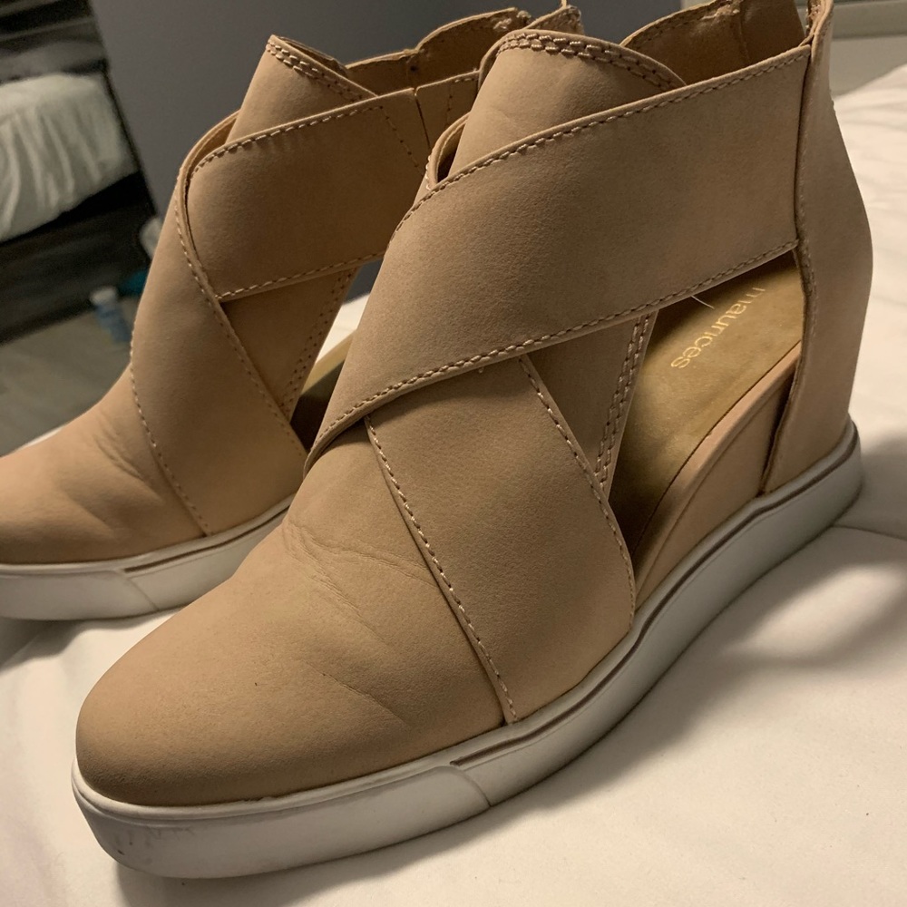 Open side wedge sneaker